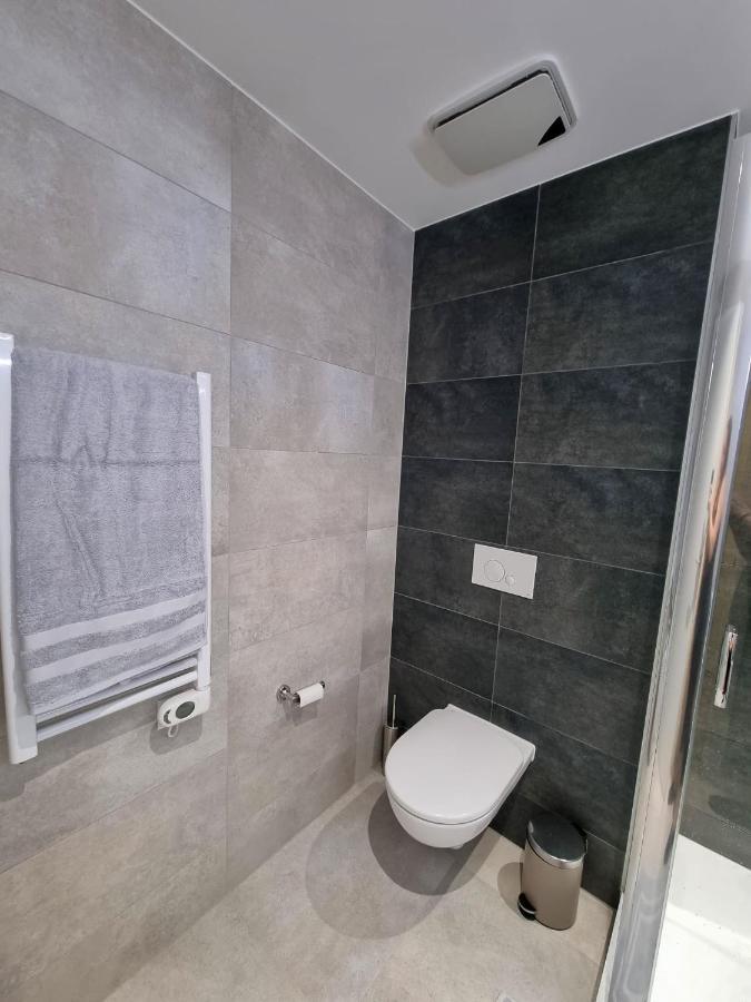 Brand New - Massive Studio - E1 - Self Catering Гібралтар Екстер'єр фото
